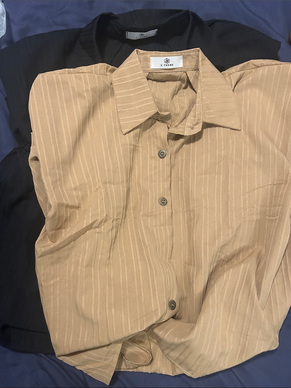 blouse bundle
2 pcs set 
Black and brown 
Firt upto xl